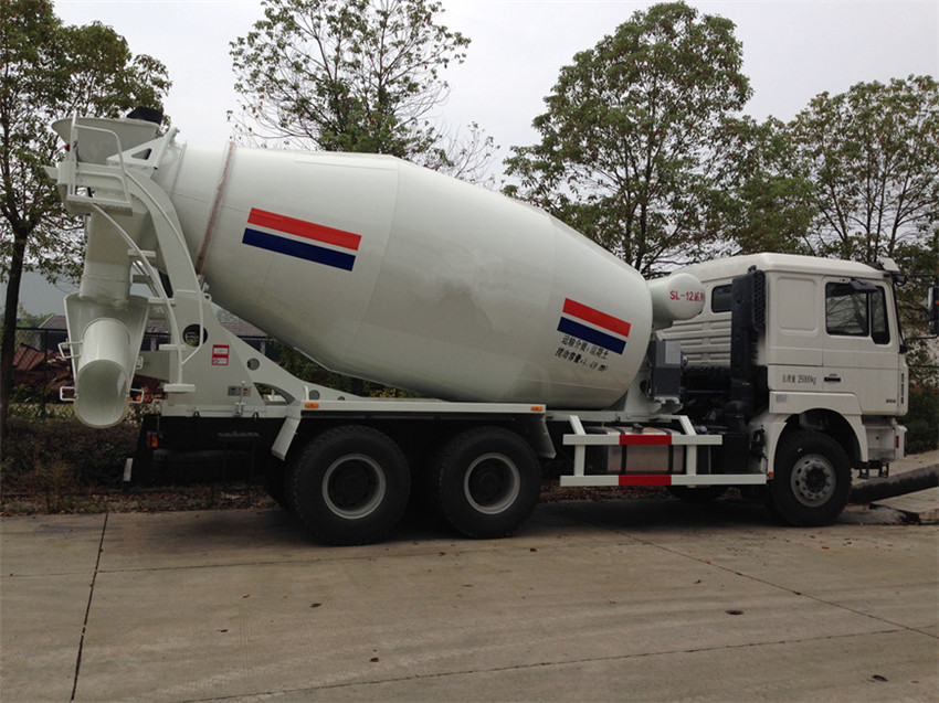 陜汽德龍水泥攪拌車(chē)