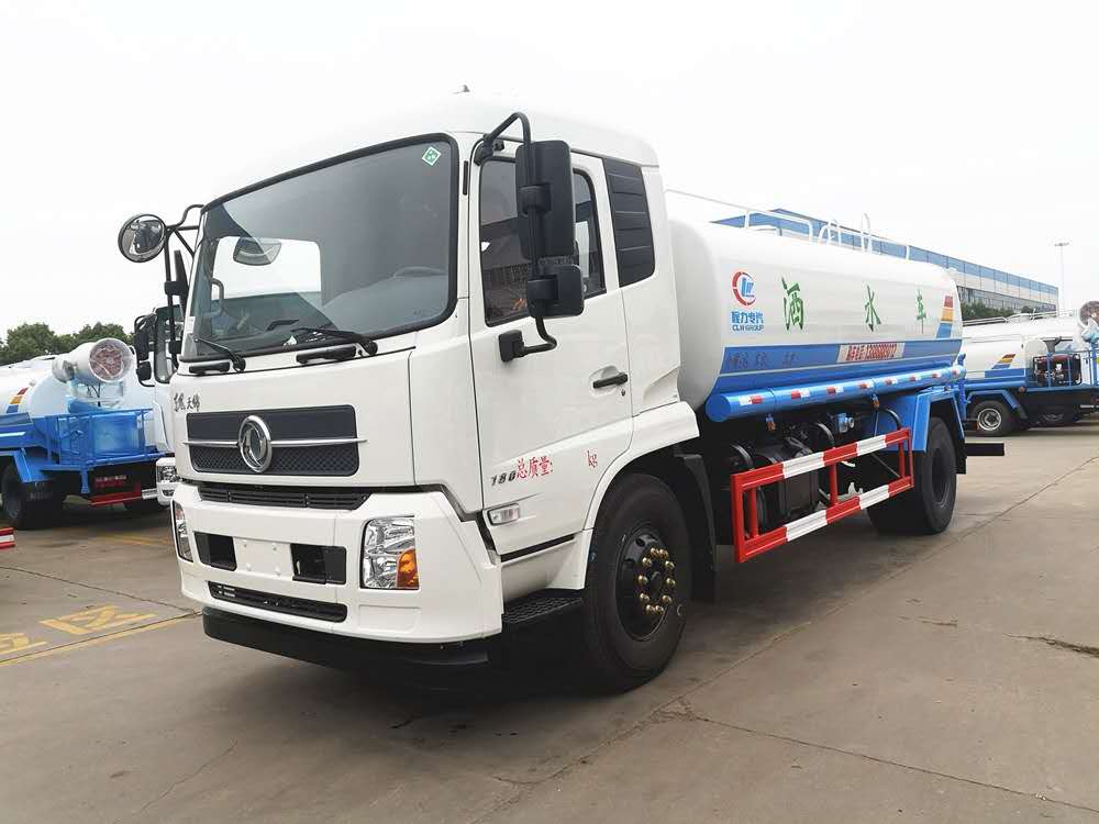 東風天錦灑水車