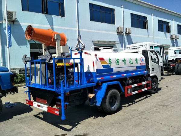 東風福瑞卡霧炮車