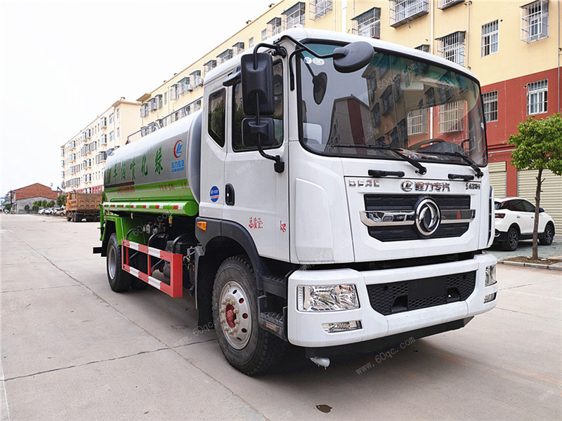 東風多利卡D9霧炮車