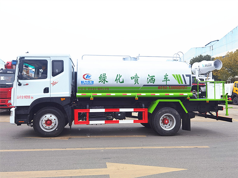 東風(fēng)多利卡D9新款霧炮車