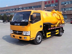 東風(fēng)多利卡D6吸污車