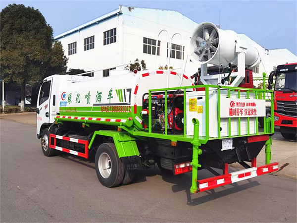 東風(fēng)多利卡5噸霧炮車