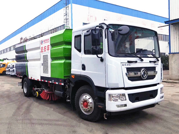 東風多利卡15方洗掃車 東風多利卡15方洗掃車